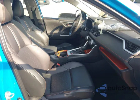 2021 Toyota Rav4 Adventure z USA, uszkodzony, nr VIN 2T3J1RFV5MW211432